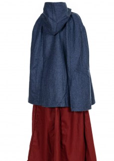 Cape in dark blue wool