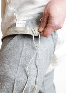 Medieval hoses in grey twill wool