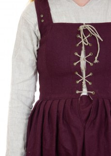 late-medieval-dress-burgundy-wool-2